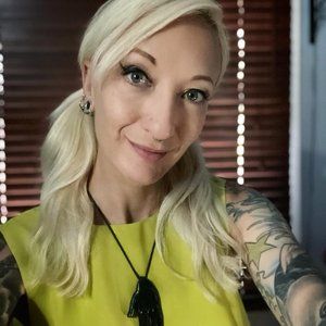 Meet your Posher, Kat